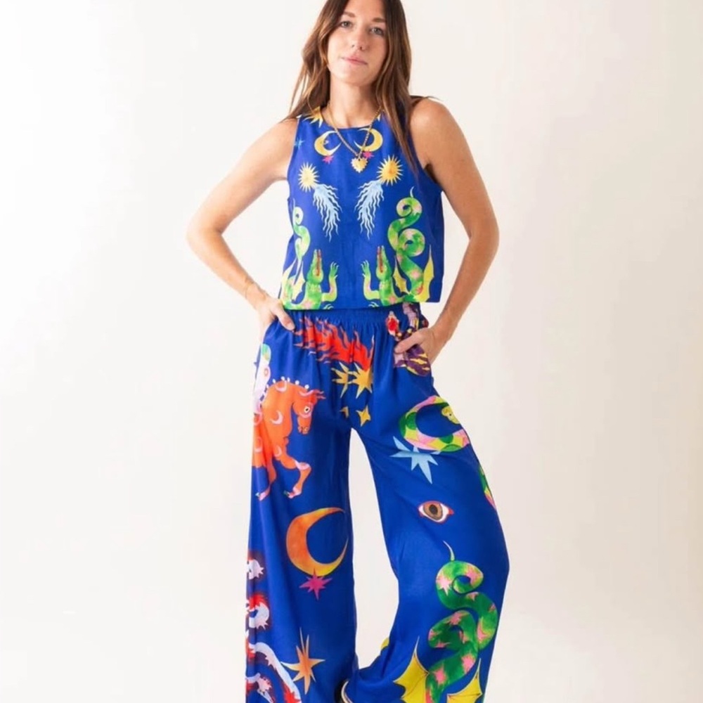 Adair Cropped Abstract Top and Wide-Leg Pants Set
S / Navy